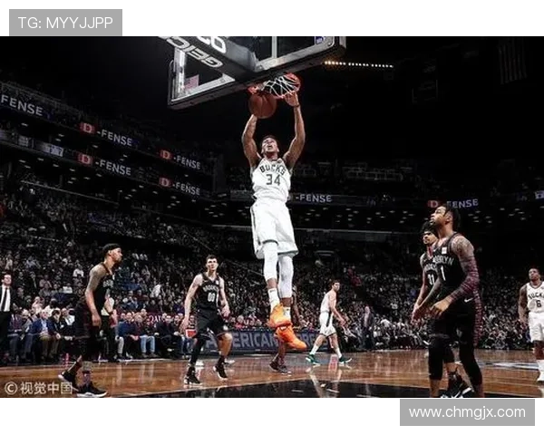 字母哥训练中展现惊人弹跳轻松完成大风车扣篮引发球迷热议